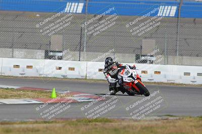 media/Nov-26-2022-Fastrack Riders (Sat) [[b001e85eef]]/Level 3/Session 3 Outside Turn 9/